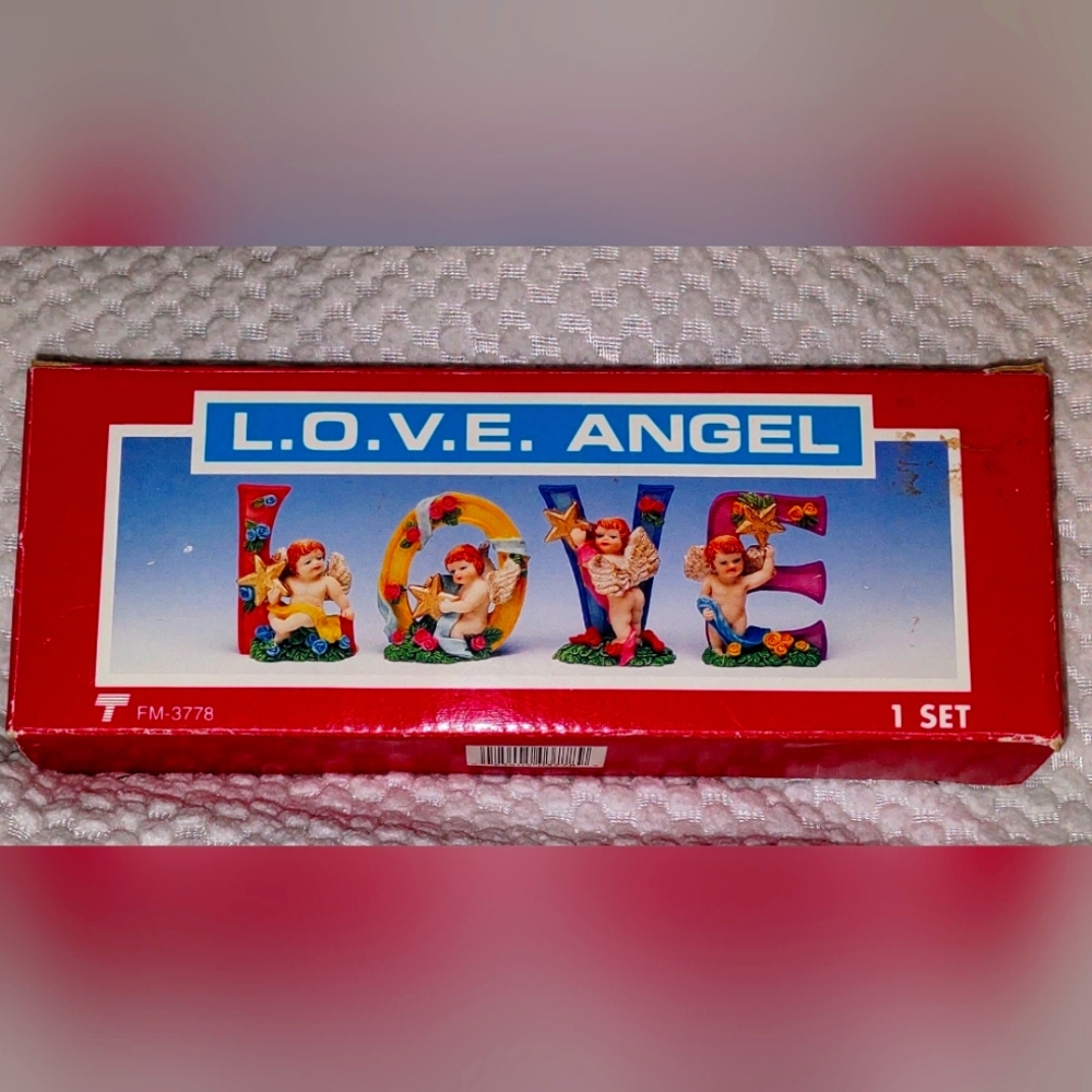 Set 4 Angels That Spell Out Love Ceramic NEW